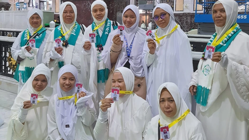 perlengkapan umroh wanita 12 hari, perlengkapan umroh