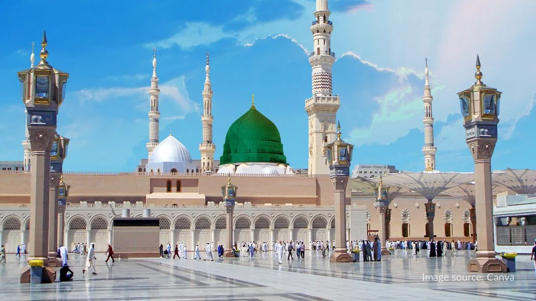 Warna pintu gerbang masjid nabawi berbeda untuk memudahkan jamaah
