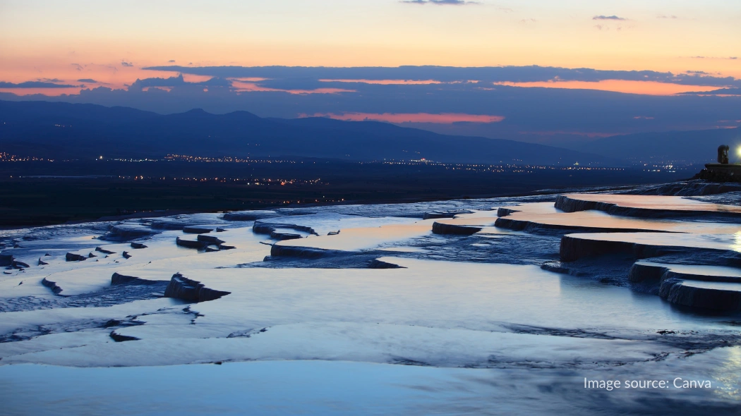Suasana senja di teras Pamukkale