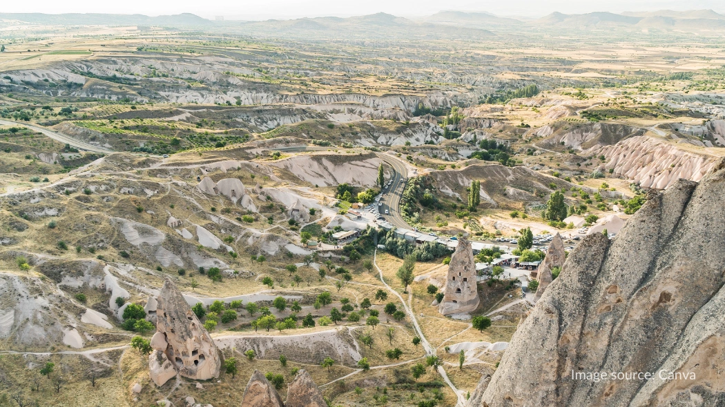 Pemandangan dari atas Istana Uchisar