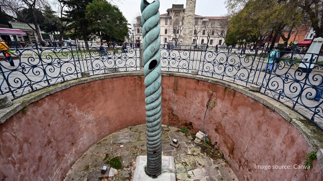 Serpent Column