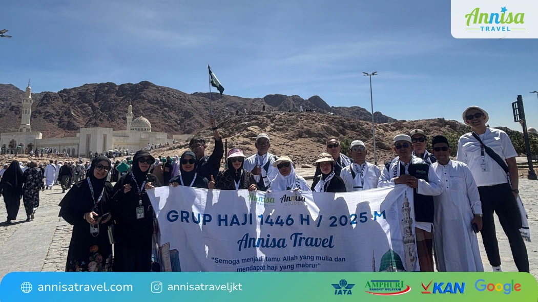 Jamaah Annisa Travel di Padang Arafah