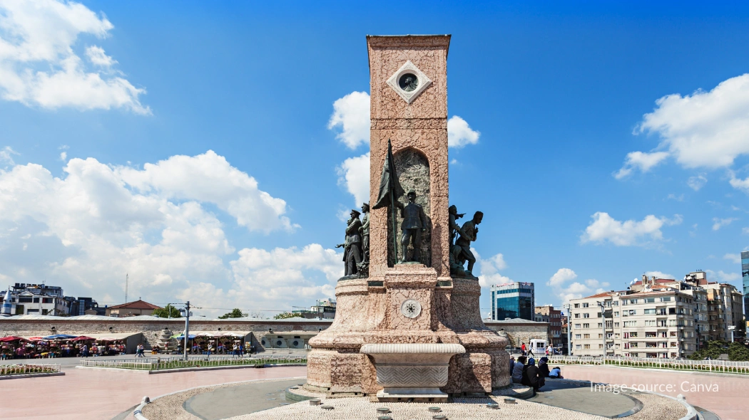 Monumen Republik di Taksim Square