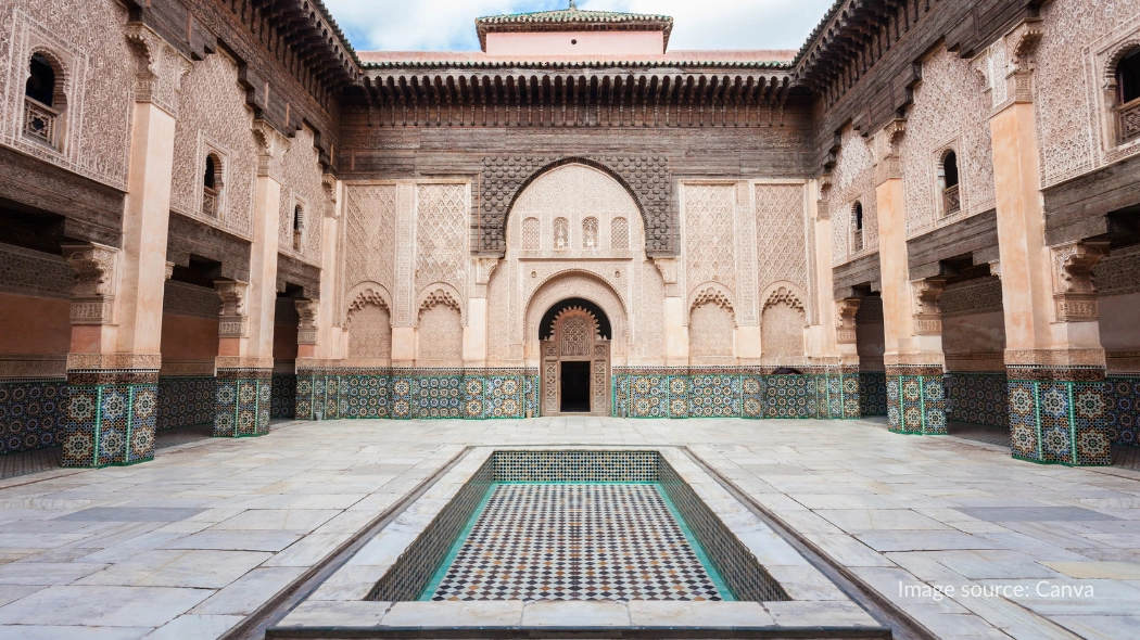 Halaman tengah Madrasah Ben Youssef
