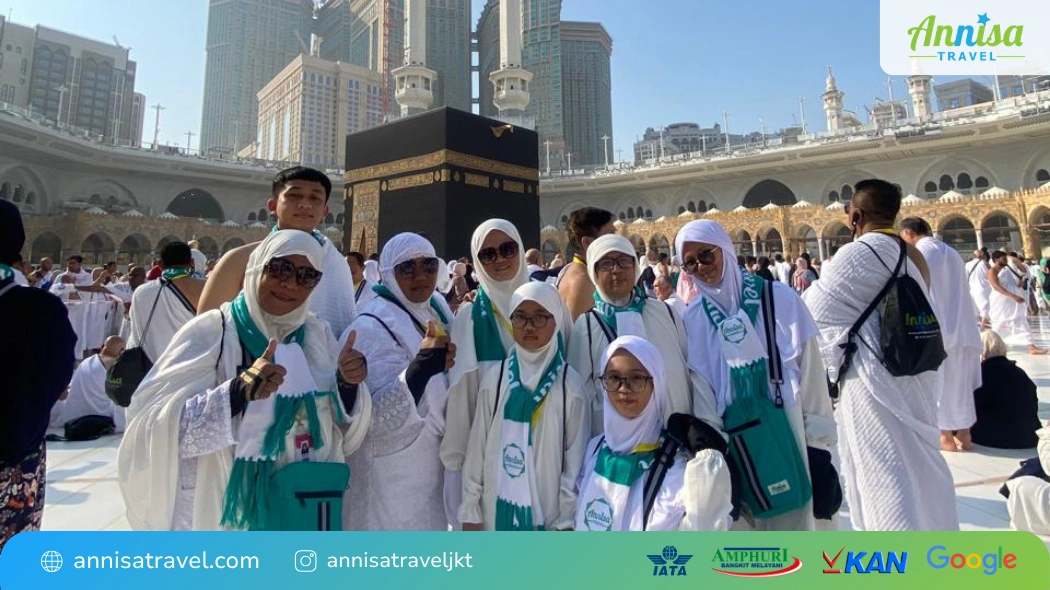 Calon jamaah perlu tahu estimasi harga paket umroh untuk 2 orang saat merencanakan umroh